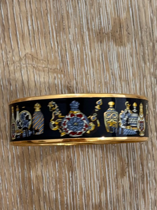 Hermes Jewelry - Hermes Black and Gold Enamel Bangle Bracelet with Heraldic Motif